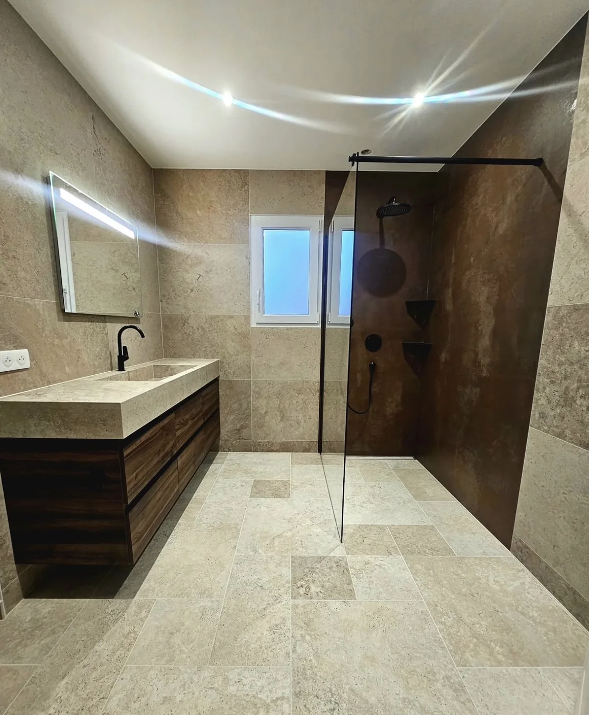 Une salle de bains entièrement repensée
